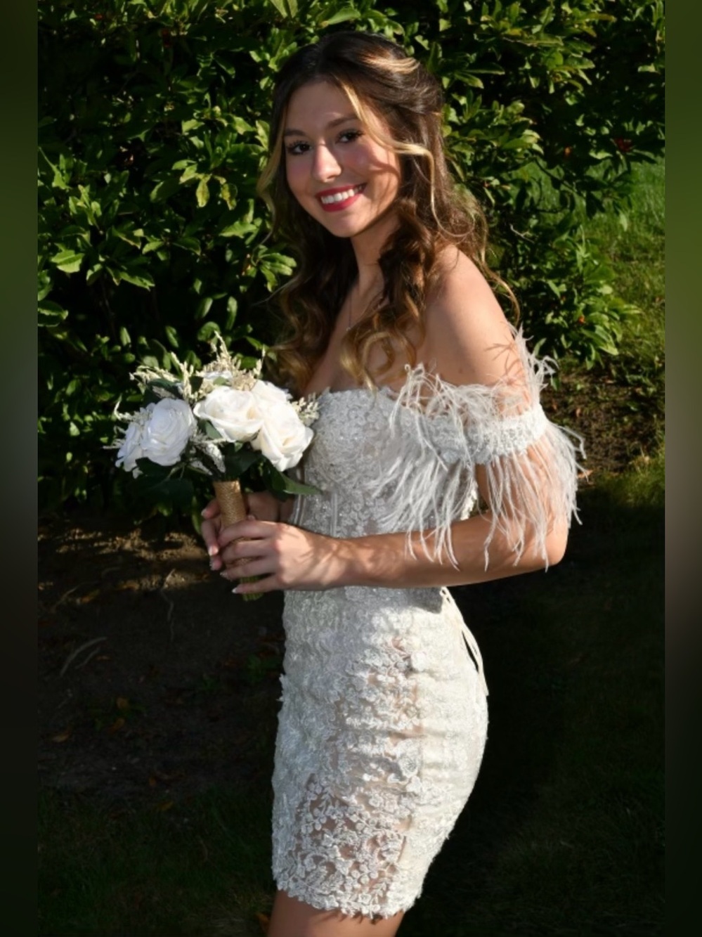 Sherri Hill off- shoulder off-white Lace Dress with Feathers, Size 00